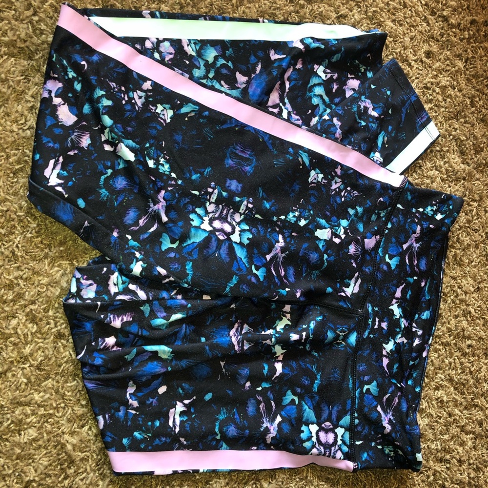 Jessica Simpson Workout Leggings
